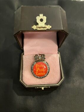 Vintage Juicy Couture ❤️Glitter Punk Couture Pin